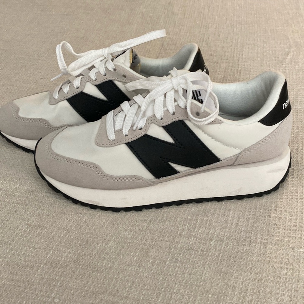 New Balance Sneakers